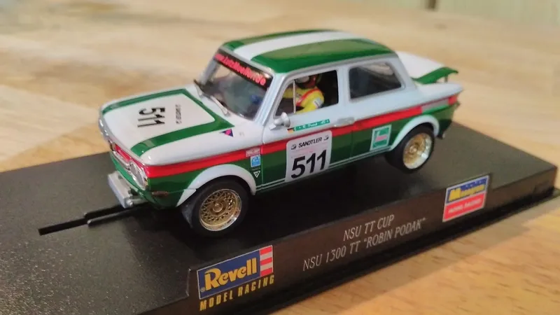 Aktuelle Modelle in 1:32, analog - Bild 1